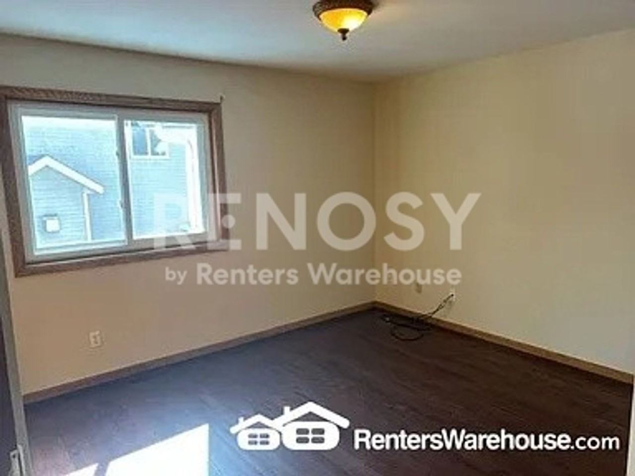 7854 9th St N - Photo 3 of 16