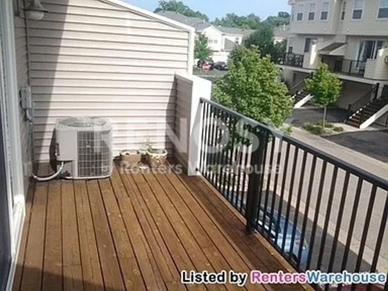7528 Parkridge Ln - Photo 2 of 2