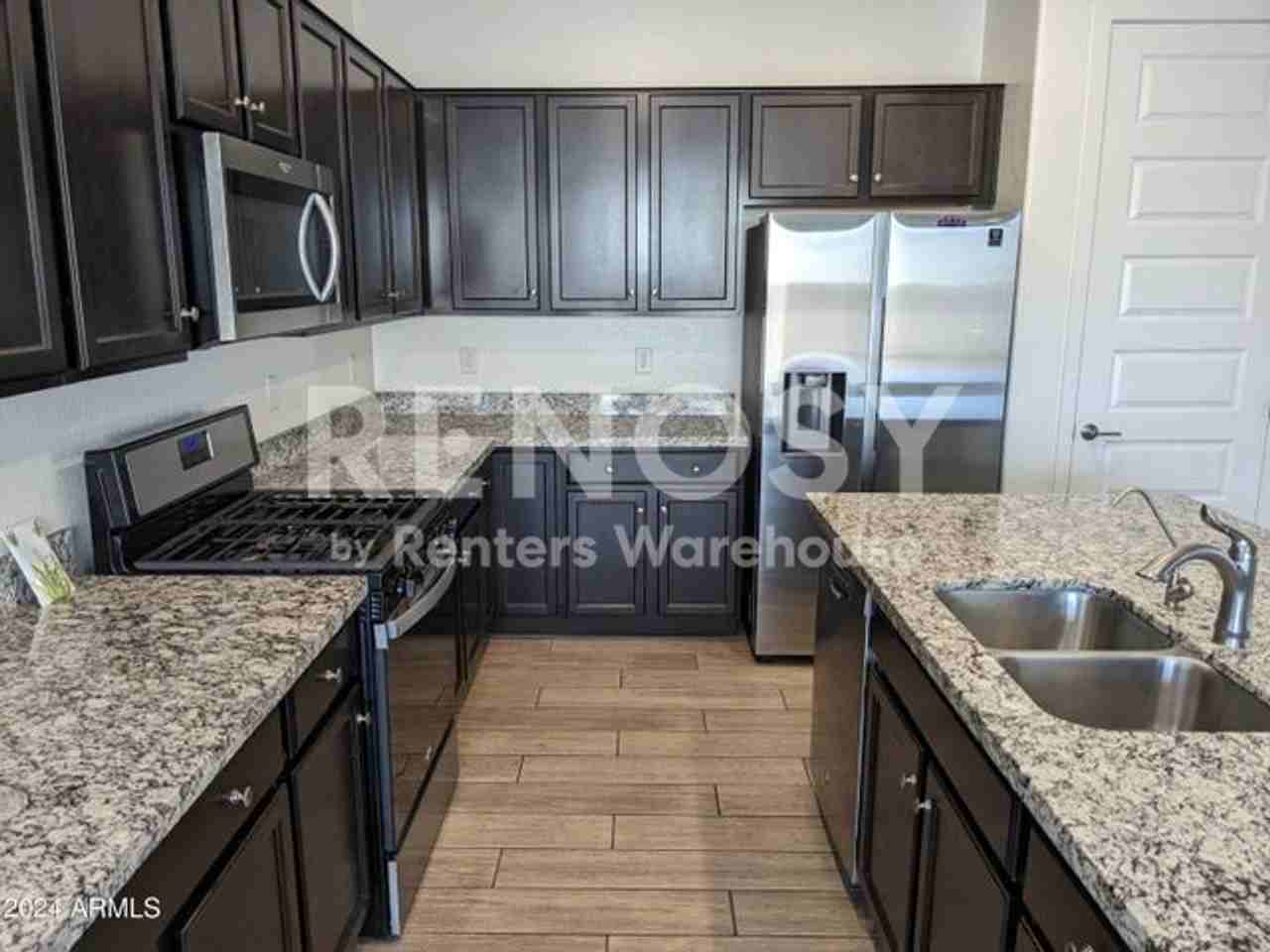 820 W Nova Pl - Photo 4 of 17