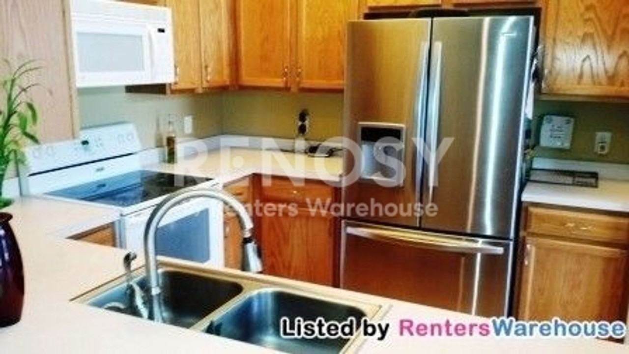 7648 Century Blvd - Photo 2 of 31