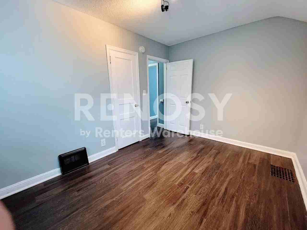 875 Agate St - Photo 7 of 18