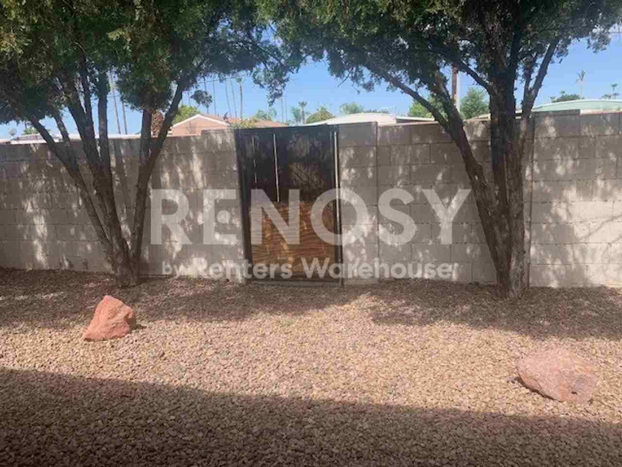 9064 N 68th Ln - Photo 3 of 27