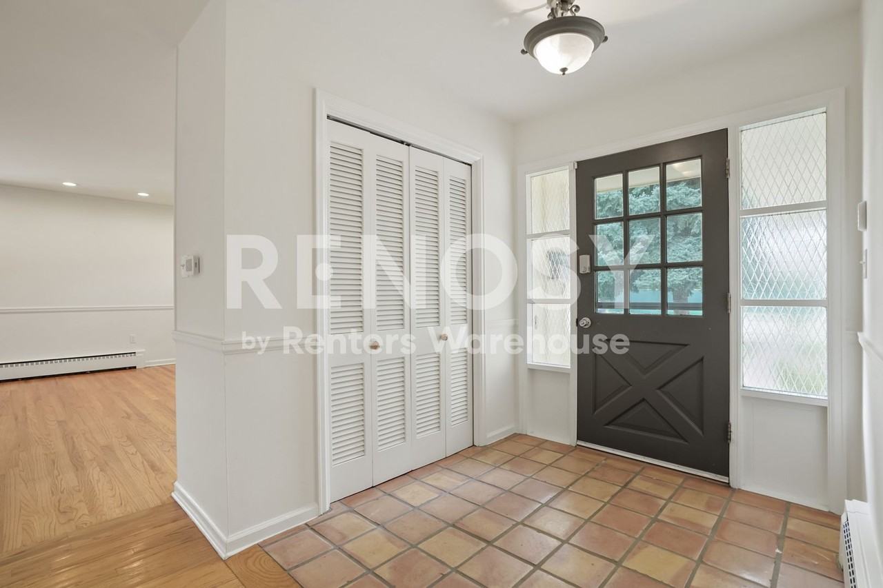 9189 E Radcliff Ave - Photo 7 of 41
