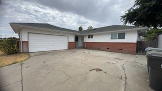 418 Lupton St - Photo 1 of 1