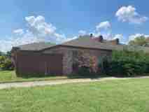 708-714 E  Pecan St - Photo 1 of 1