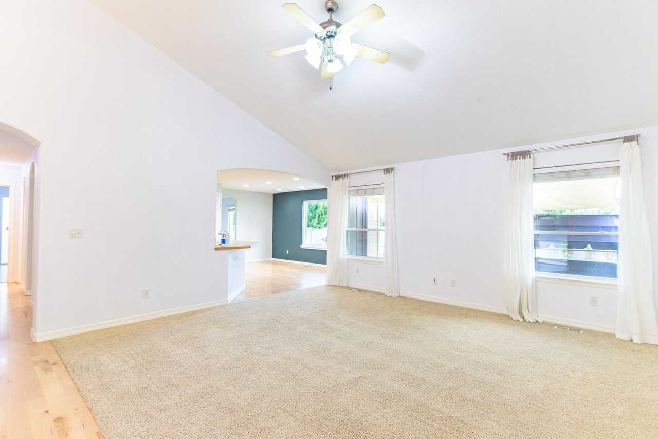 6296 S Black Oak Pl - Photo 3 of 32