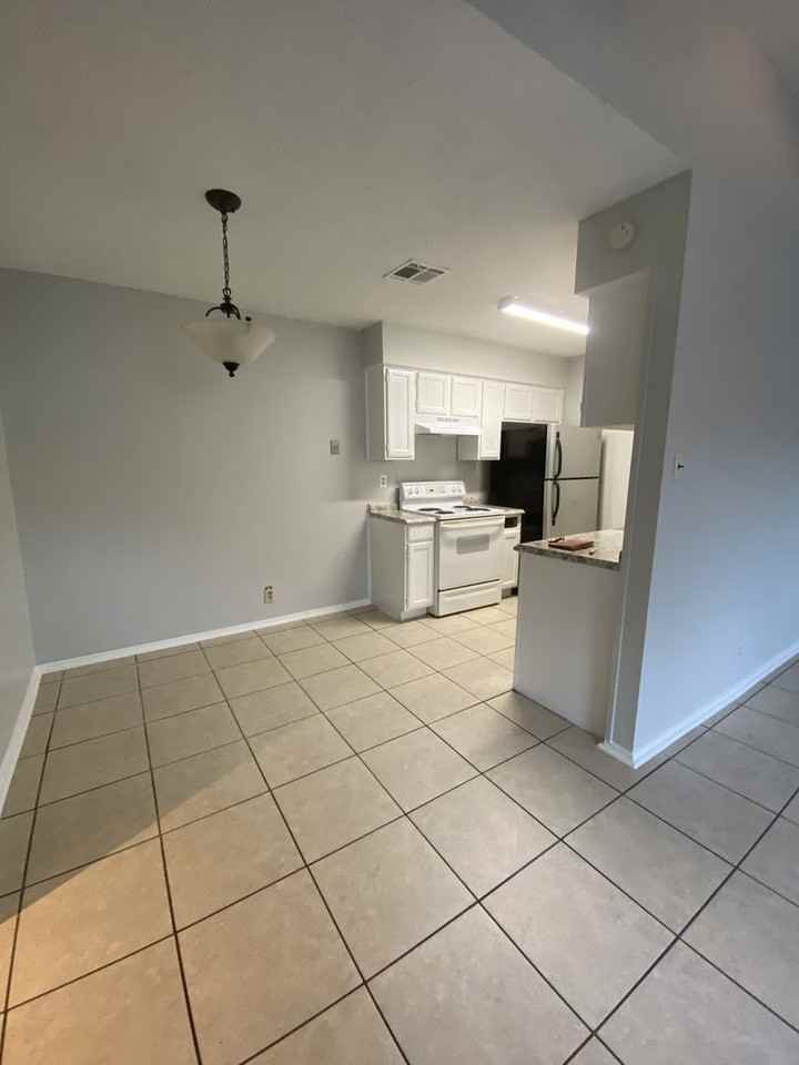 2602 Aftonshire Way #A - Photo 2 of 20