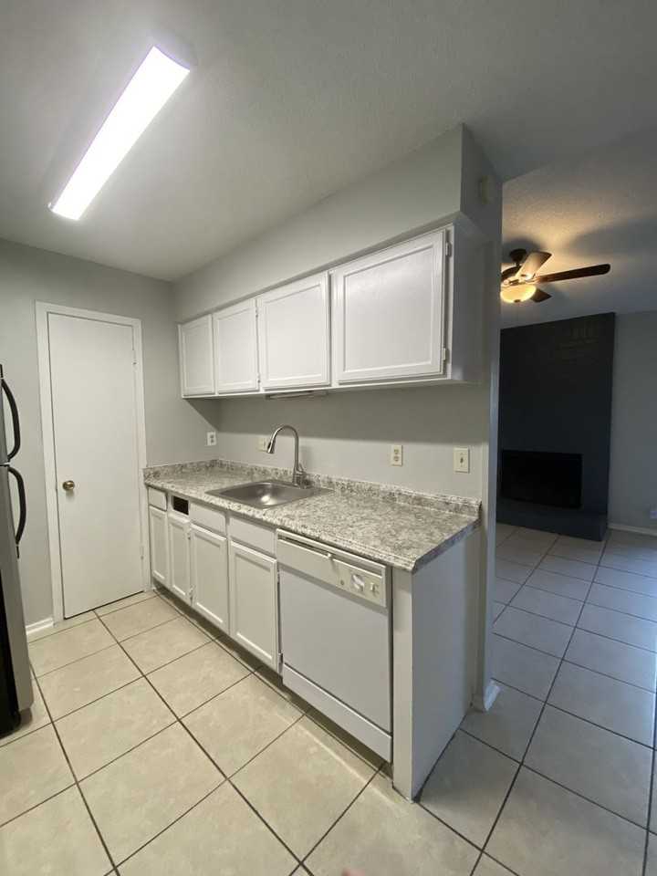 2602 Aftonshire Way #A - Photo 5 of 20