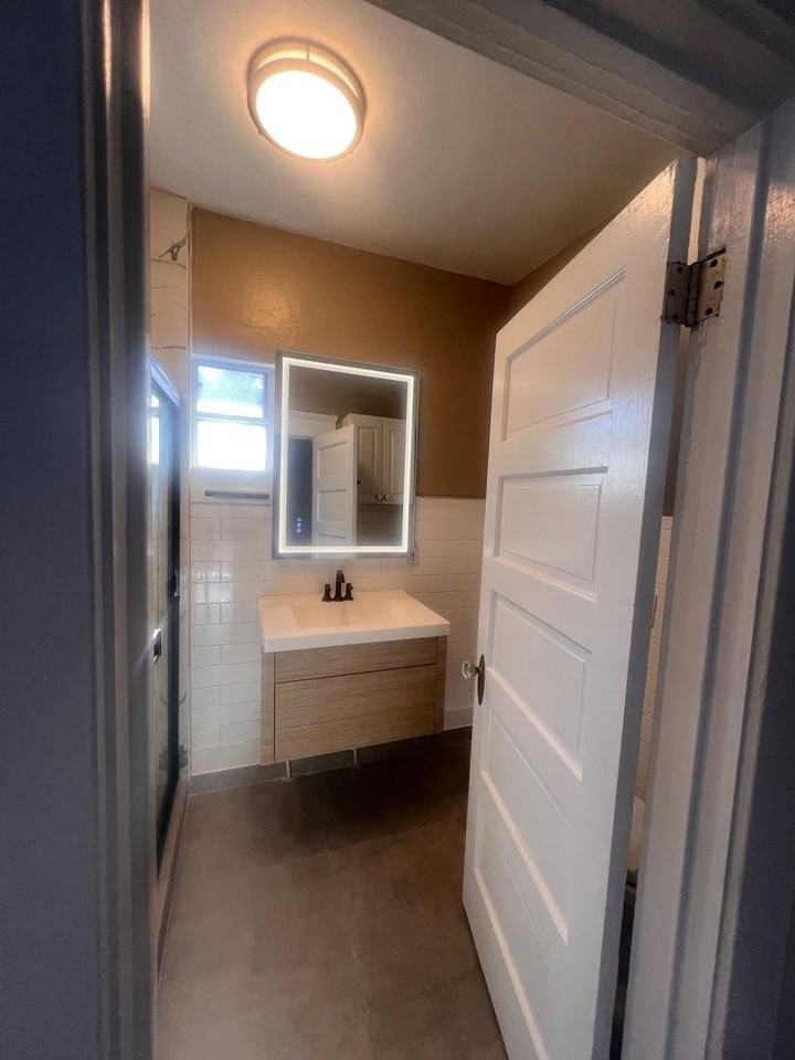 2686 A St - Photo 4 of 12