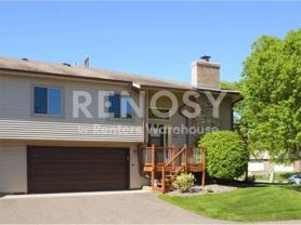 2323 Amberwood Dr - Photo 1 of 1