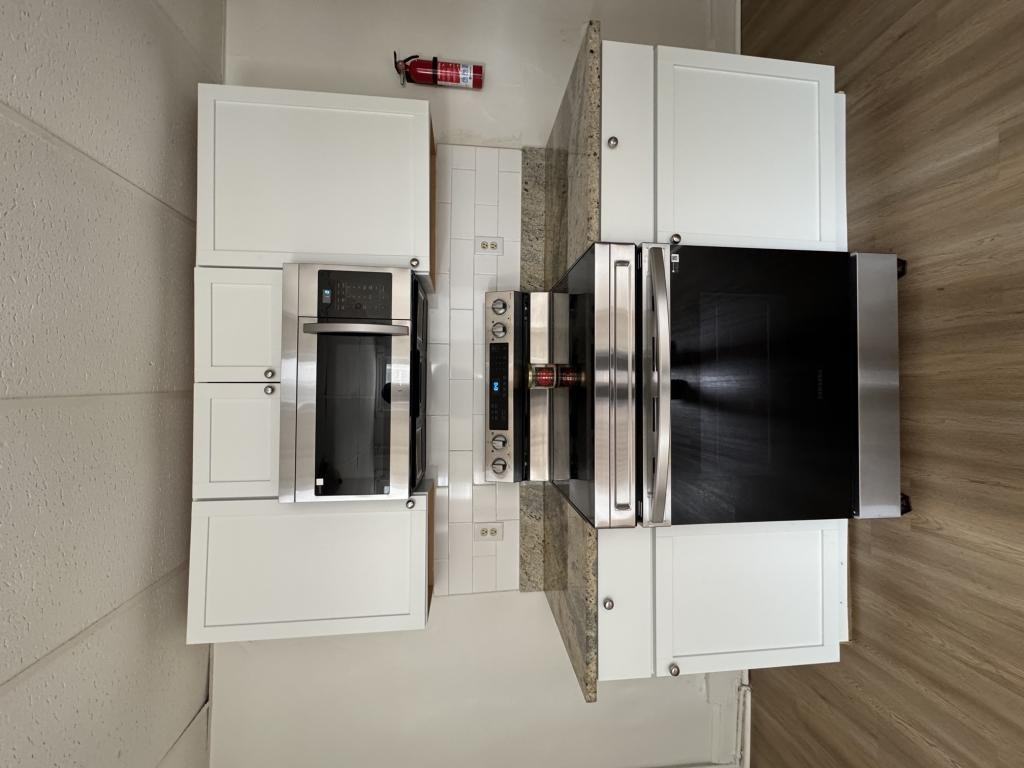 1031 Spruce St #2ndFL - Photo 4 of 6