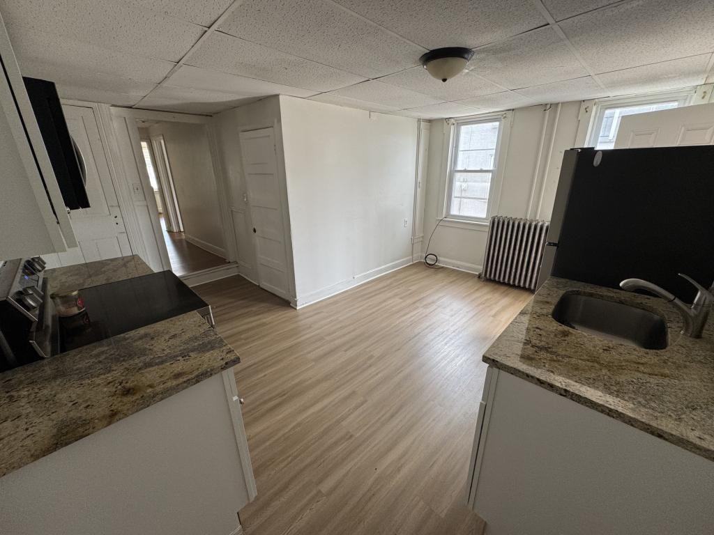 1031 Spruce St #2ndFL - Photo 5 of 6