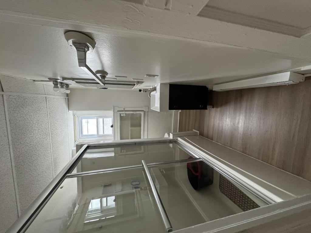 1031 Spruce St #2ndFL - Photo 6 of 6