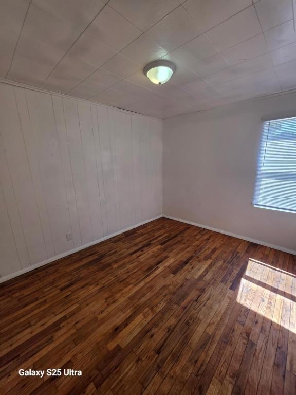 734 S Bell St - Photo 3 of 9