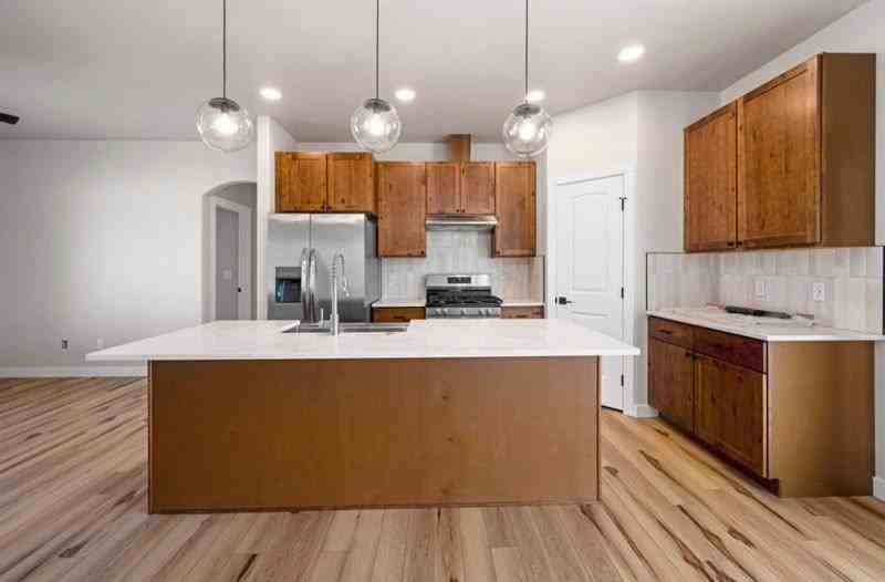 1540 S Main St - Photo 2 of 15