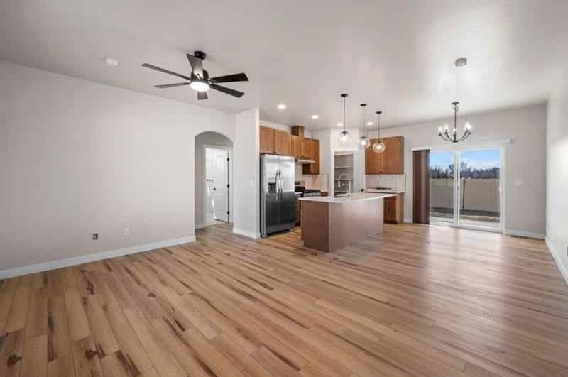 1540 S Main St - Photo 3 of 15
