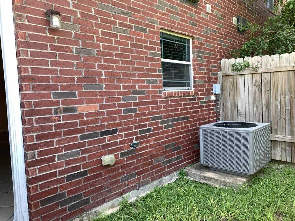 411 N 48th St - Photo 4 of 18