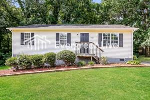 featured image of 707 Grand St