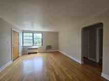 7322 N Ridge Blvd #3W - Photo 1 of 1