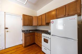 947 W Cornelia Ave #GDN - Photo 1 of 1
