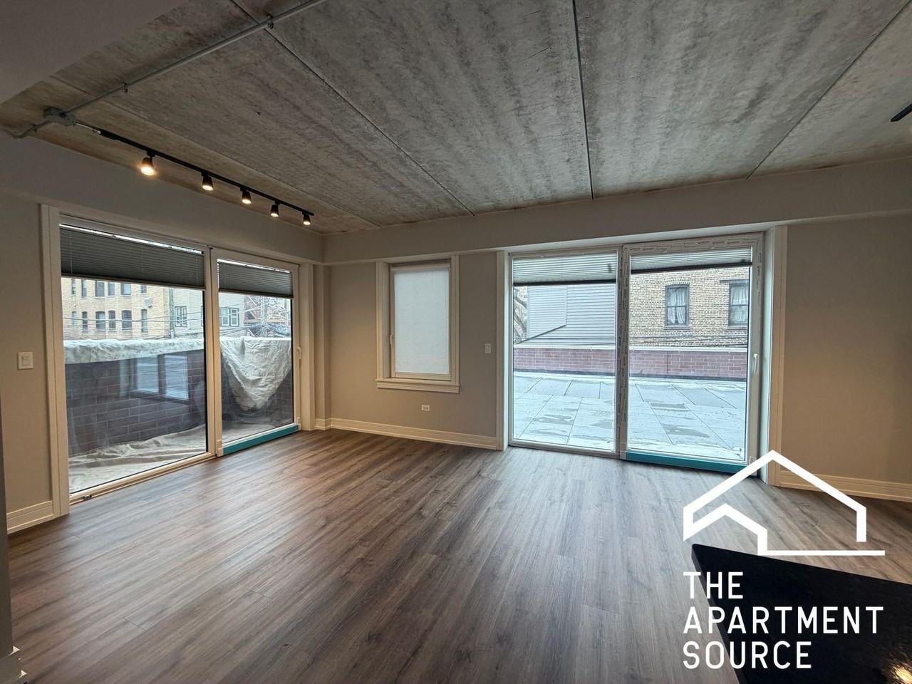 952 W Carmen Ave #607 - Photo 7 of 20