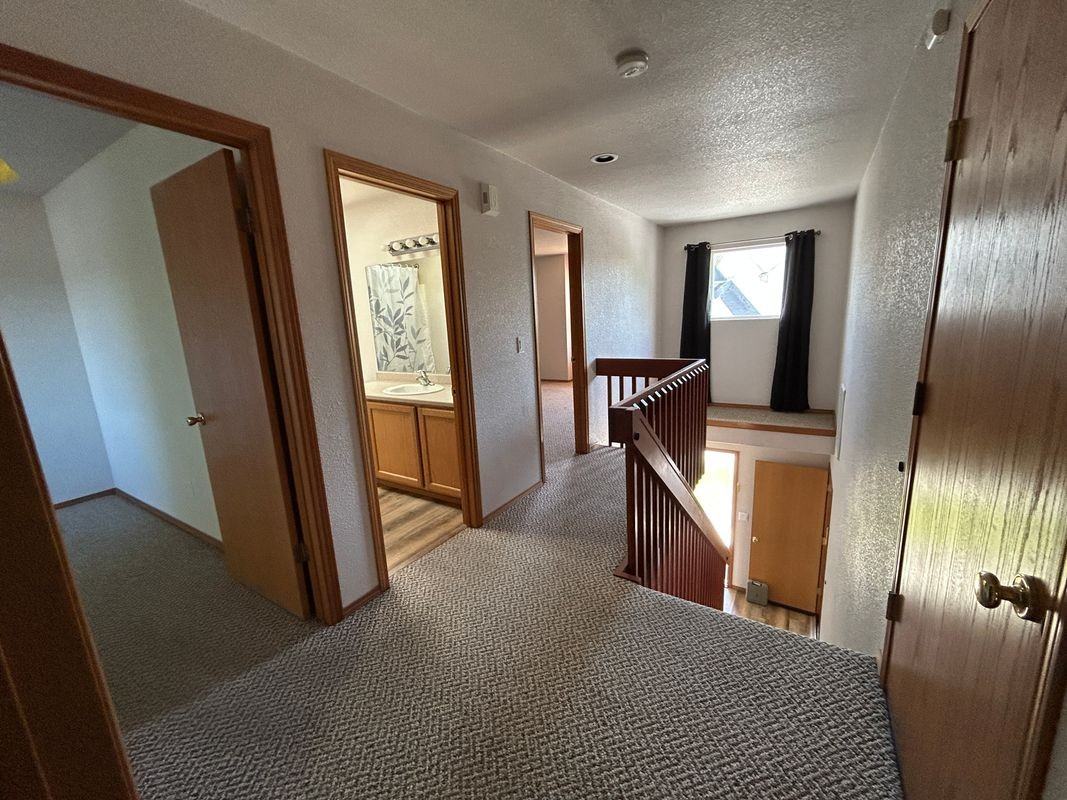 3240 Matthew Ln - Photo 4 of 13