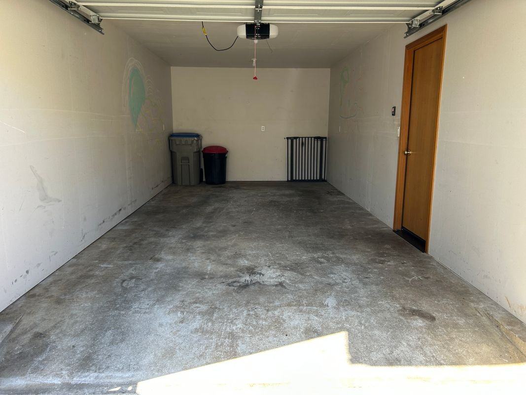 3240 Matthew Ln - Photo 6 of 13