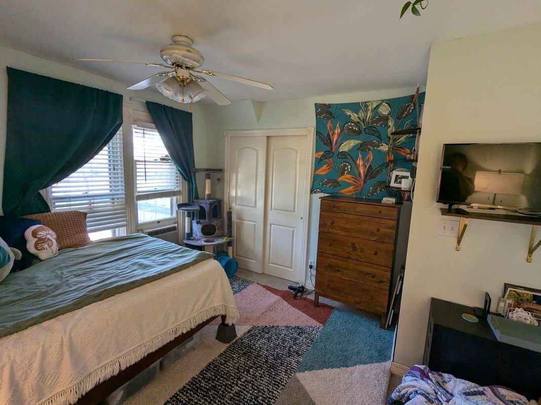 1457 N Downing St - Photo 4 of 7