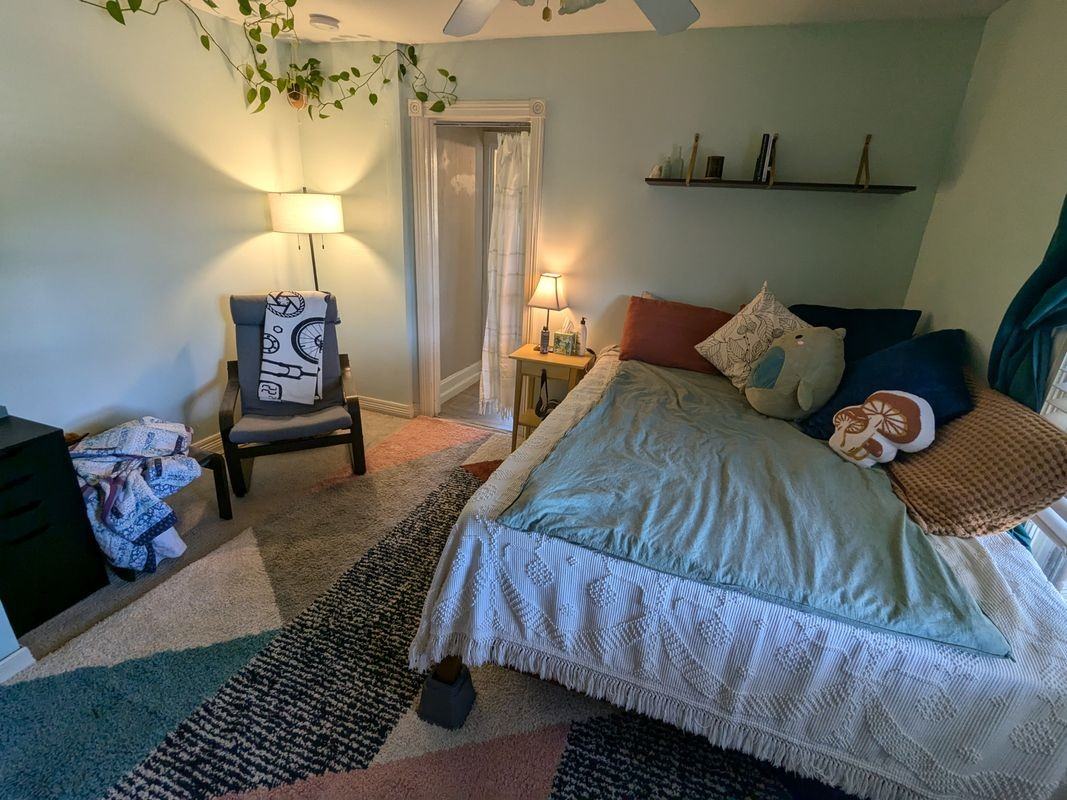 1457 N Downing St - Photo 5 of 7