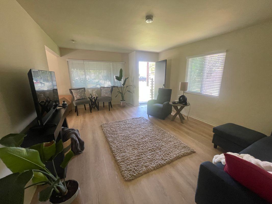 178 Albert Pl - Photo 5 of 12