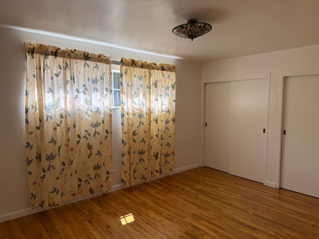 25065 Monterey St - Photo 6 of 12