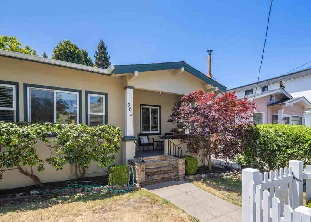 303 Highland Ave - Photo 3 of 24