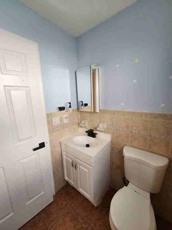 821 Anna St - Photo 6 of 18