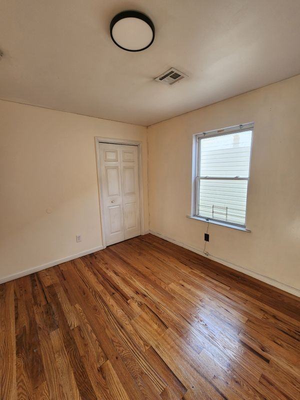 821 Anna St - Photo 7 of 18