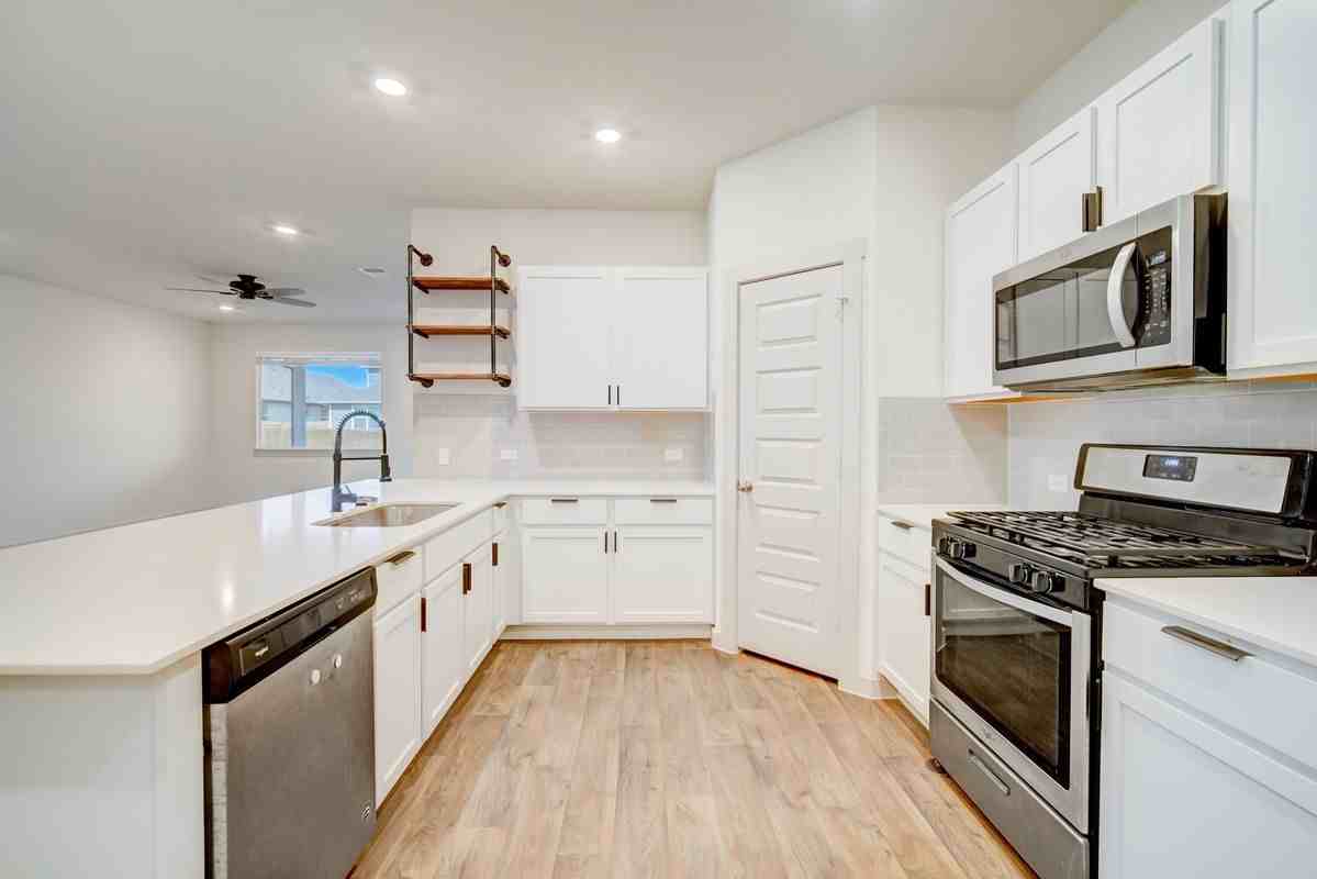 131 Big Sandy Creek Dr - Photo 3 of 25