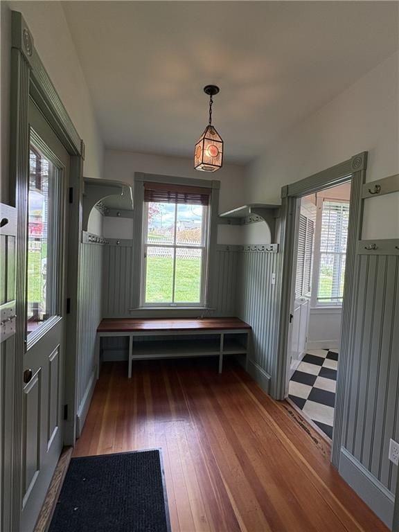41 Walcott Ave - Photo 4 of 50