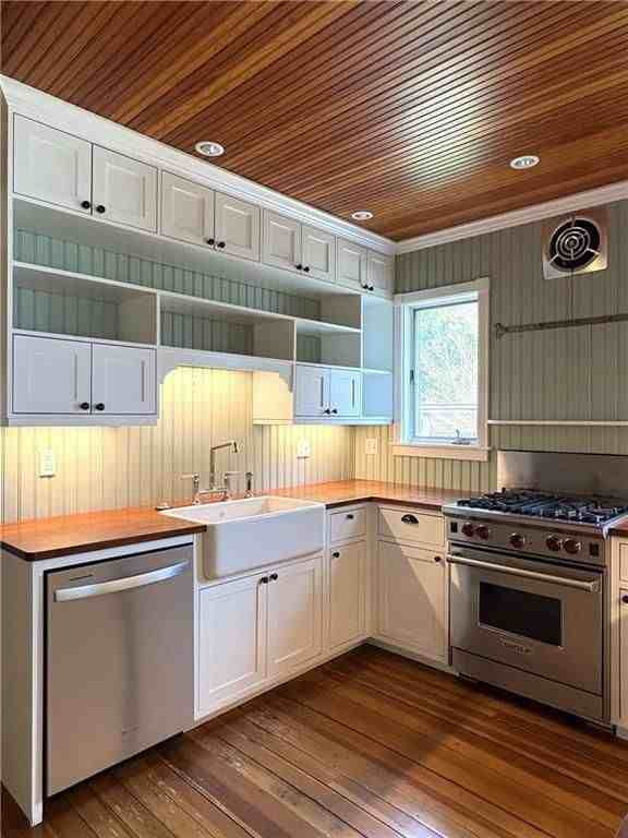 41 Walcott Ave - Photo 6 of 50