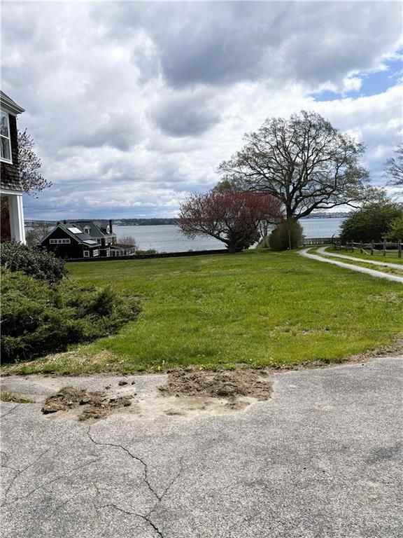 39 Walcott Ave - Photo 4 of 43