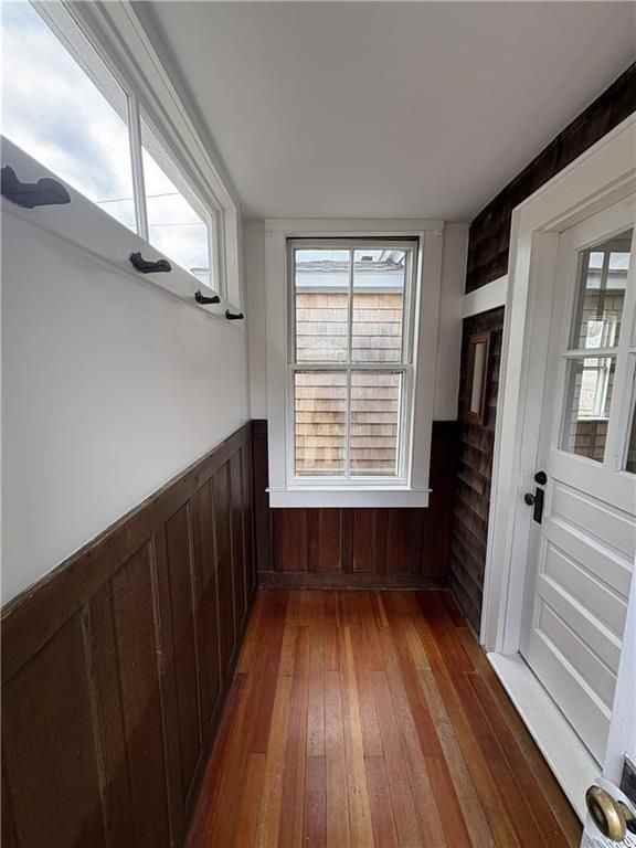 39 Walcott Ave - Photo 5 of 43