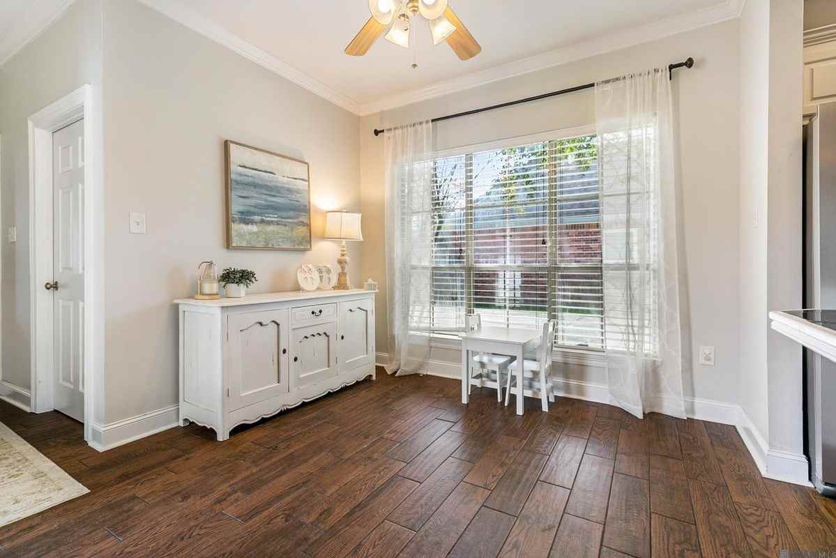18068 Wilkes Dr - Photo 2 of 13
