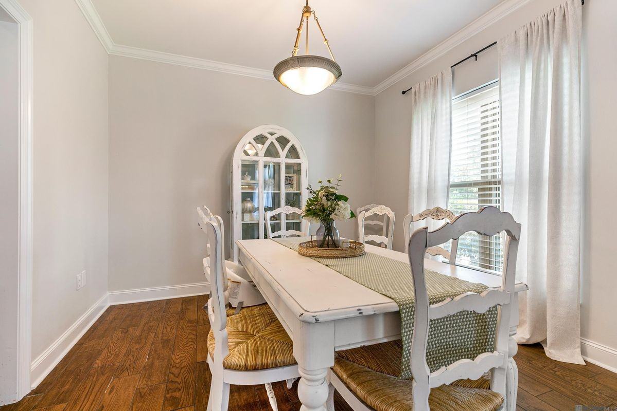 18068 Wilkes Dr - Photo 3 of 13