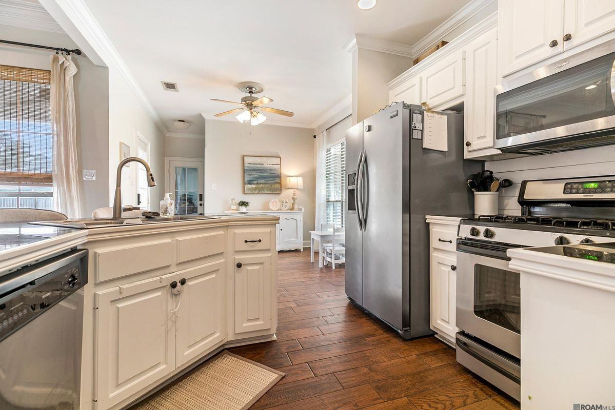 18068 Wilkes Dr - Photo 5 of 13