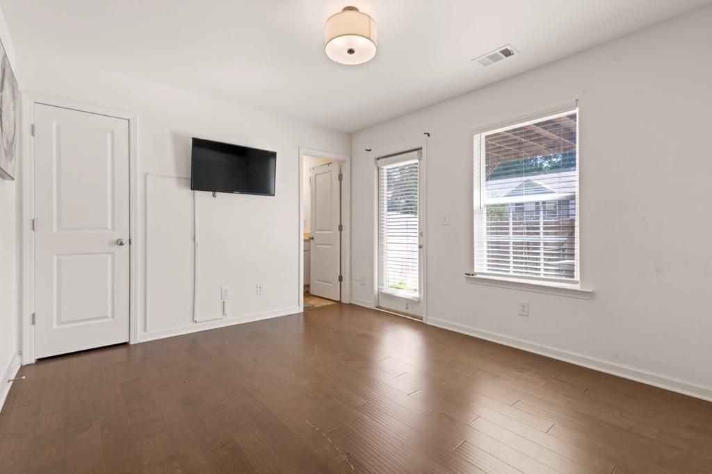 940 Society Cir Sw - Photo 3 of 16