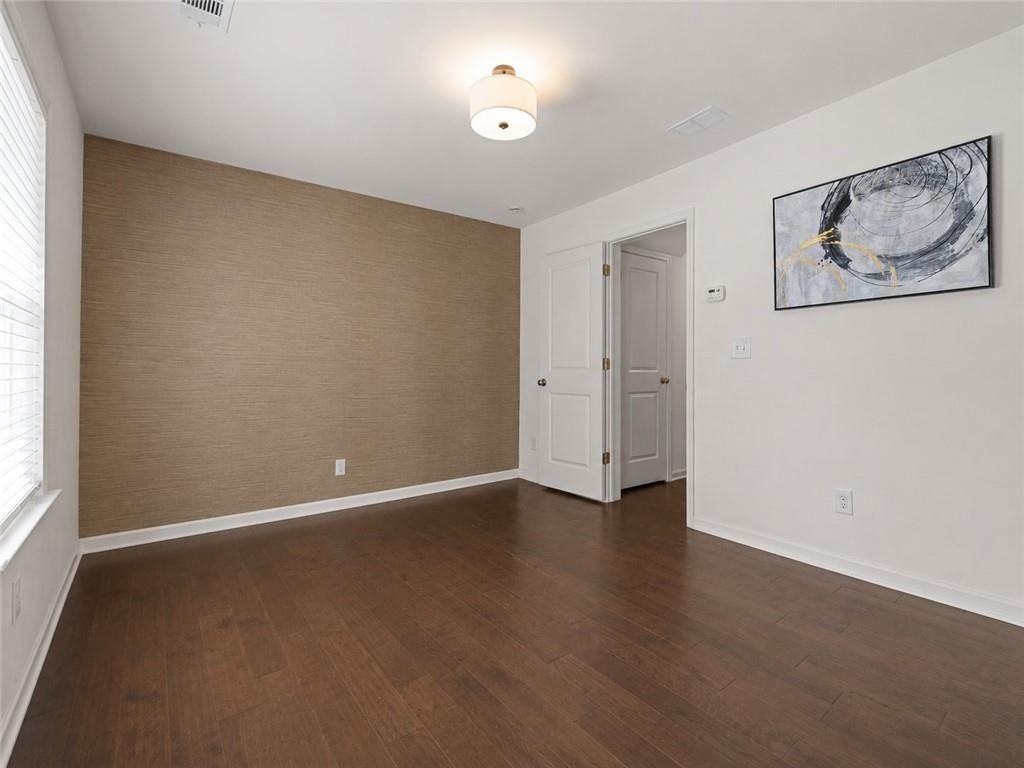 940 Society Cir Sw - Photo 4 of 16