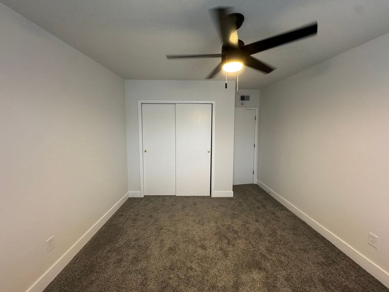 Library Place Apartments - Photo 4 of 41