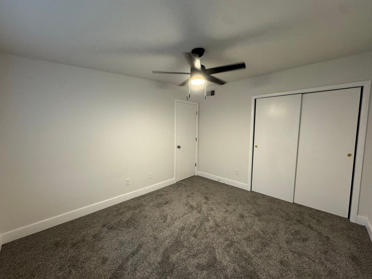 Library Place Apartments - Photo 7 of 41