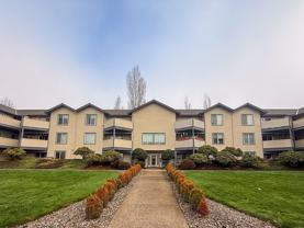 North Salem Apartment Complex With Washer/Dryer! ~ Camelot - Photo 1 of 1