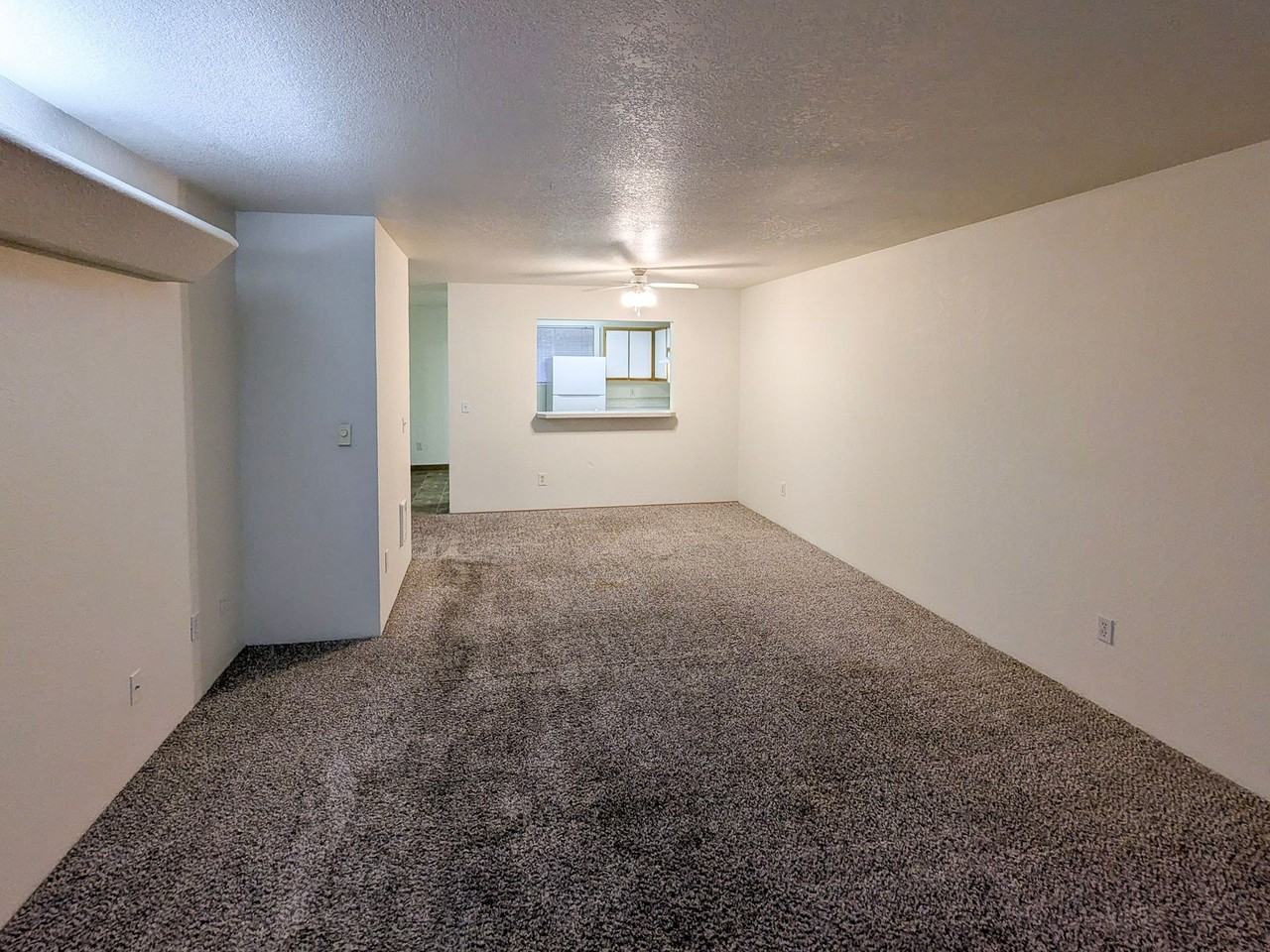 North Salem Apartment Complex With Washer/Dryer! ~ Camelot - Photo 2 of 17