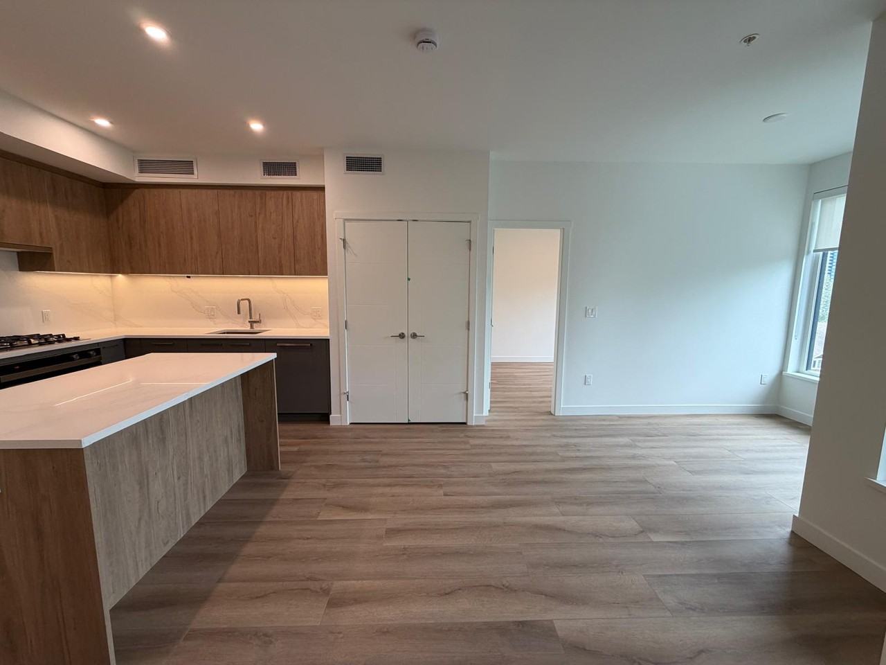 601 Rochester Avenue #4xx - Photo 3 of 20