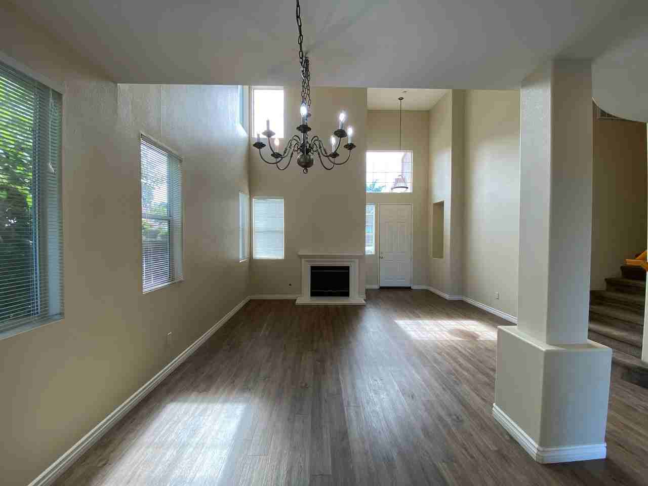 4716 Driftwood Way - Photo 2 of 35